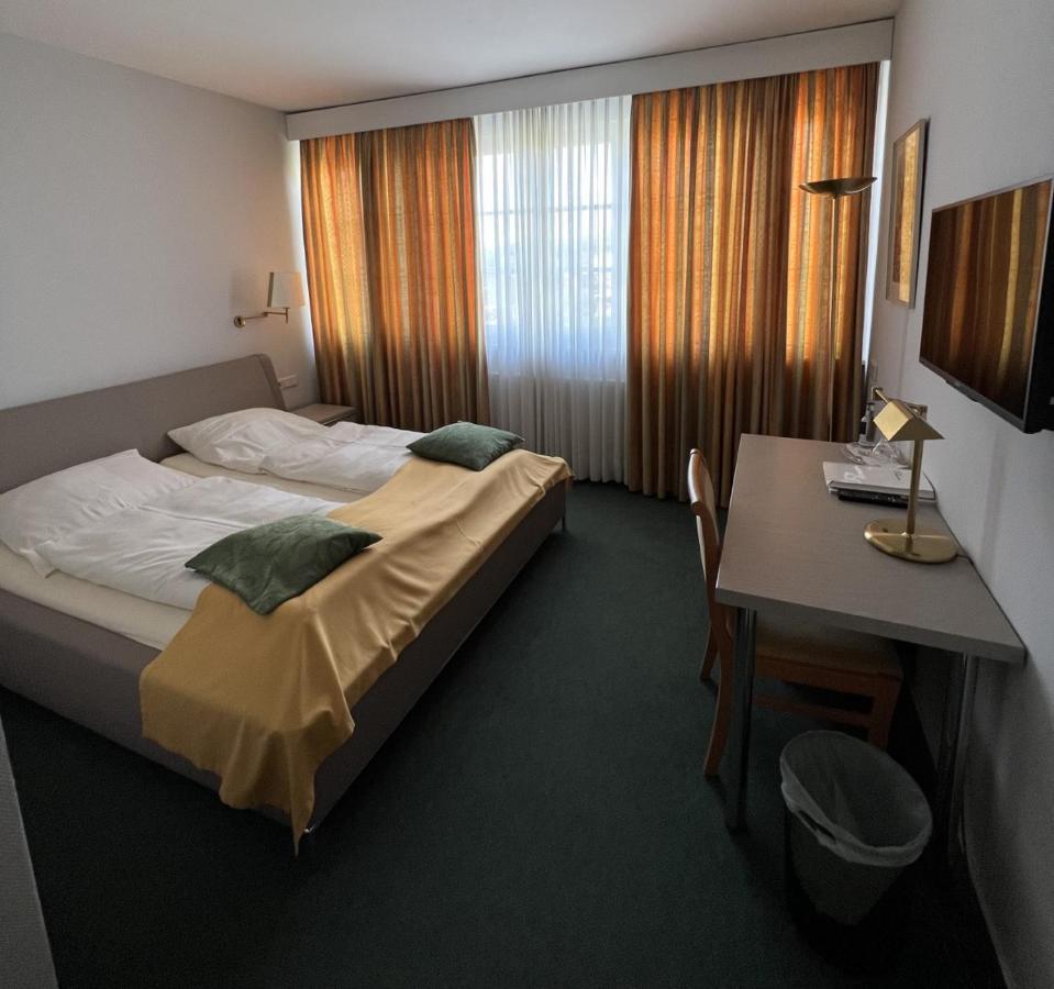 Hotel Exquisit Минден Экстерьер фото