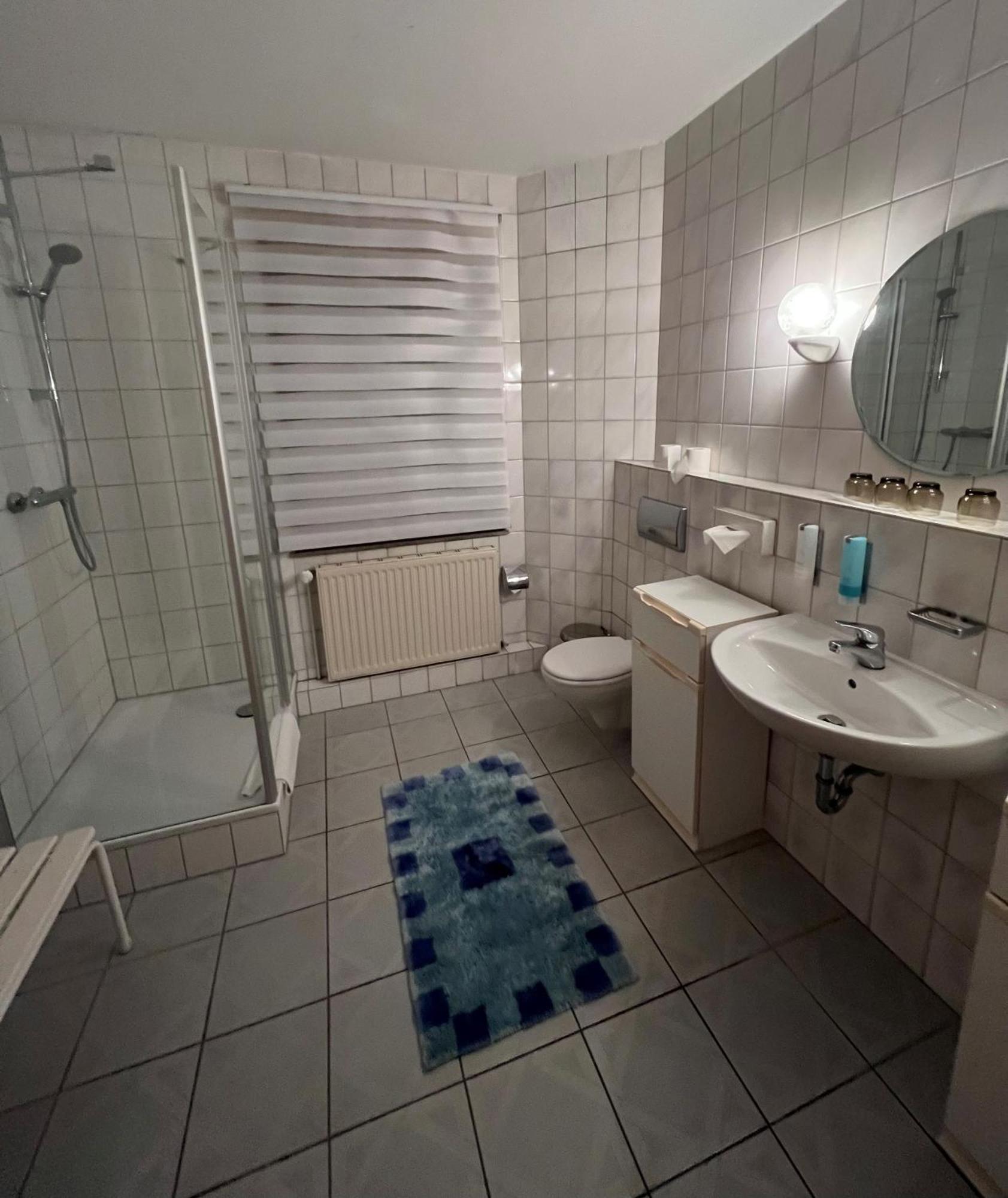Hotel Exquisit Минден Экстерьер фото